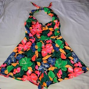🍑 Adorable Vintage One Piece Bathing Suit